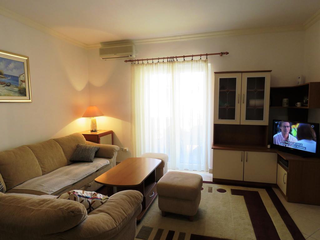 Apartments Party Novalja Zewnętrze zdjęcie