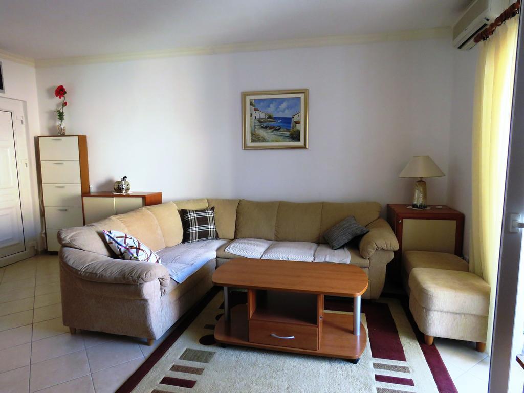 Apartments Party Novalja Zewnętrze zdjęcie
