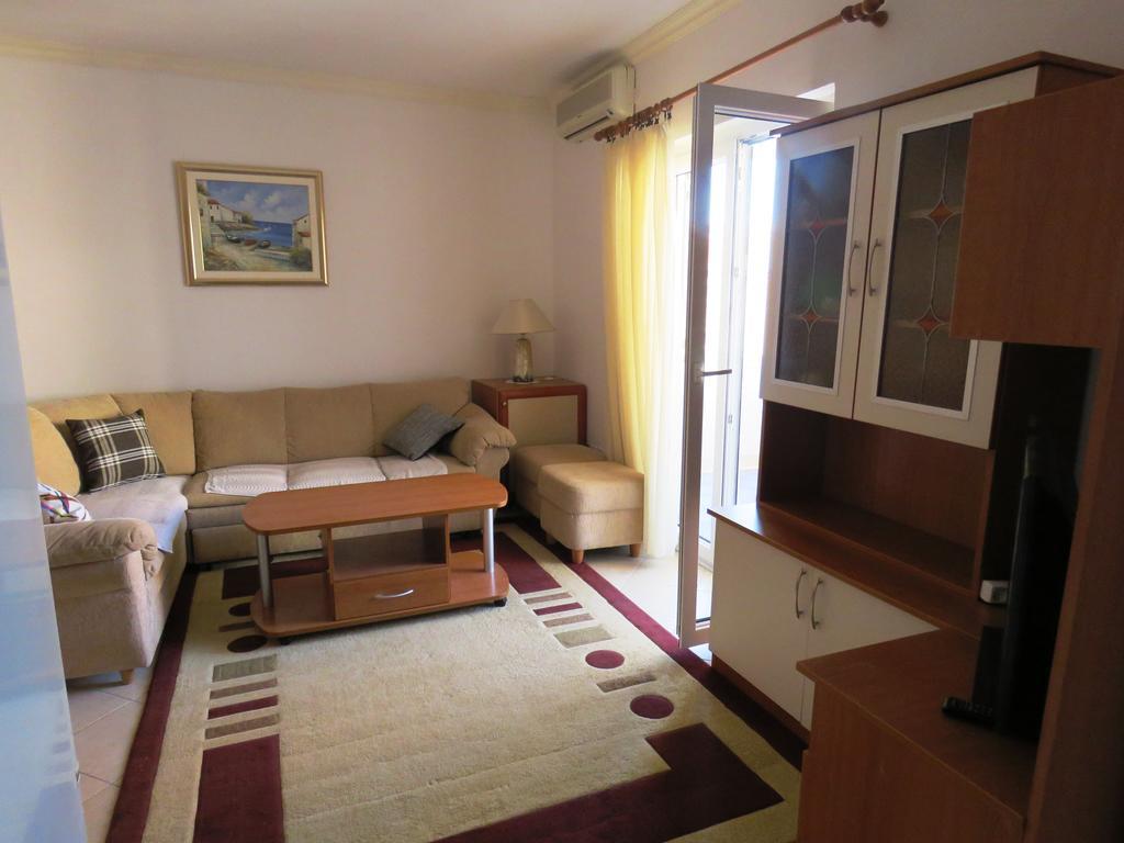 Apartments Party Novalja Zewnętrze zdjęcie