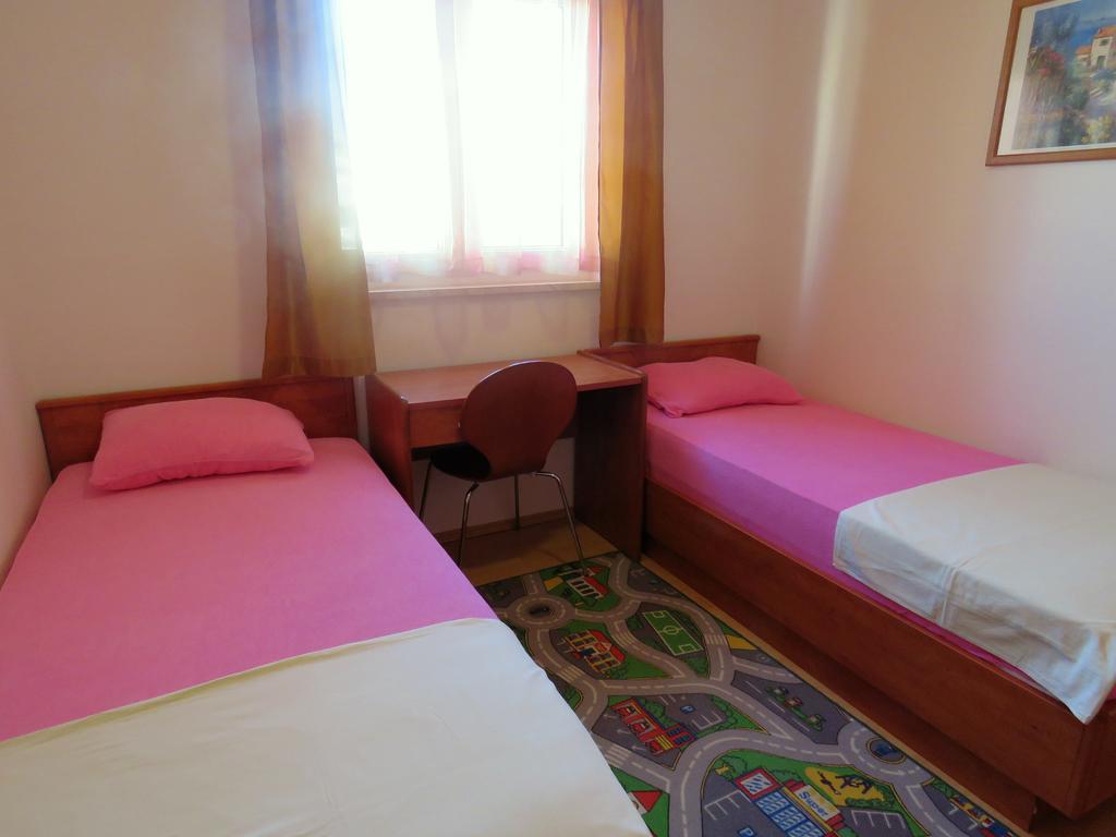 Apartments Party Novalja Zewnętrze zdjęcie